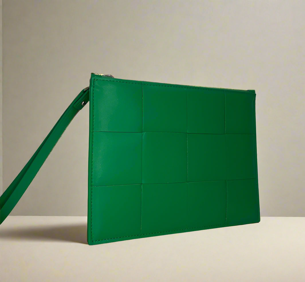 Bottega Veneta pouch/ clutch in green